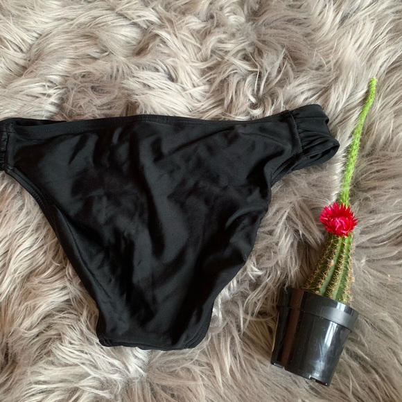 perfect black bikini bottom - Picture 2 of 3